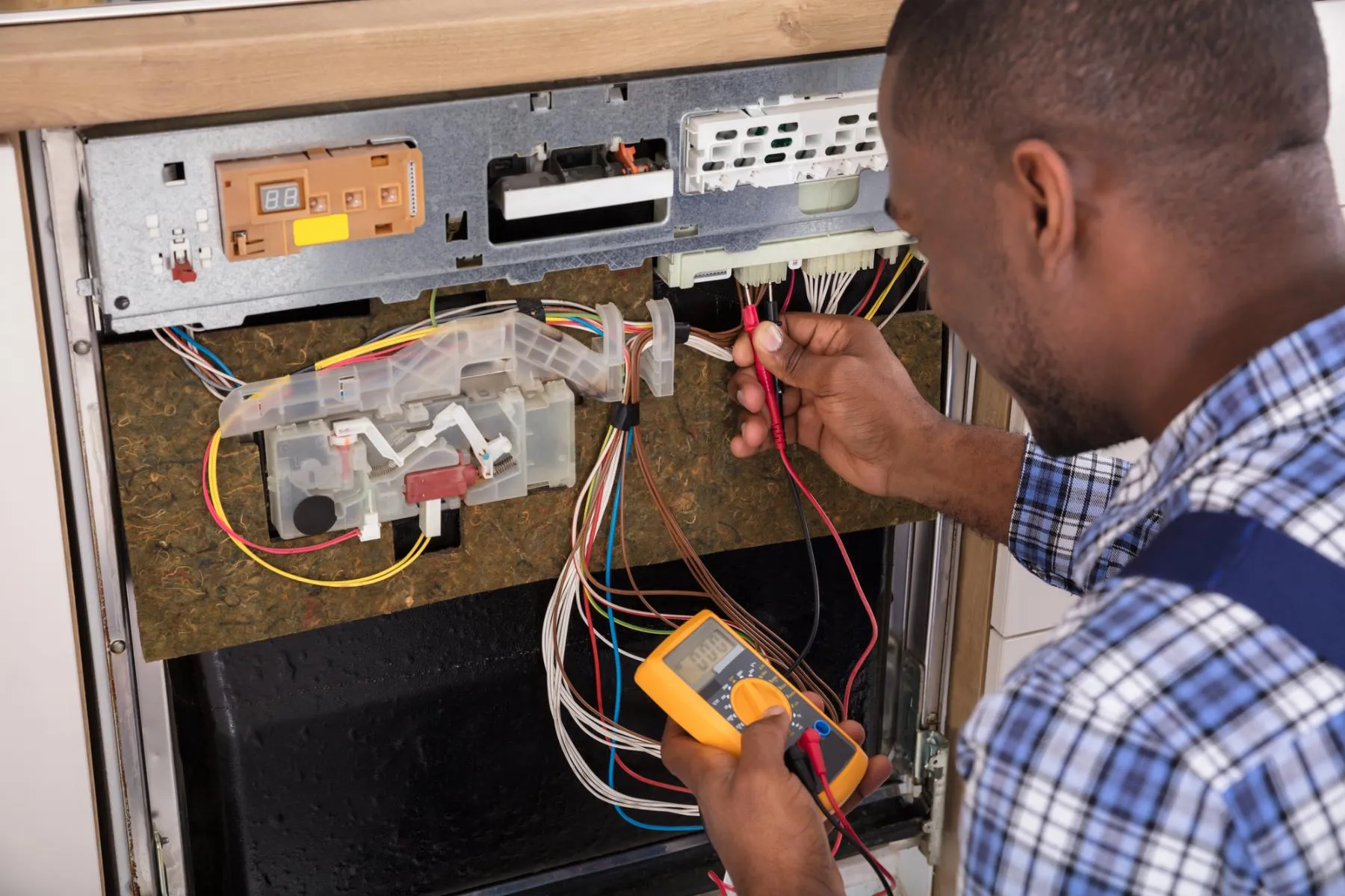 Washer repair service in South Bay home laundry room