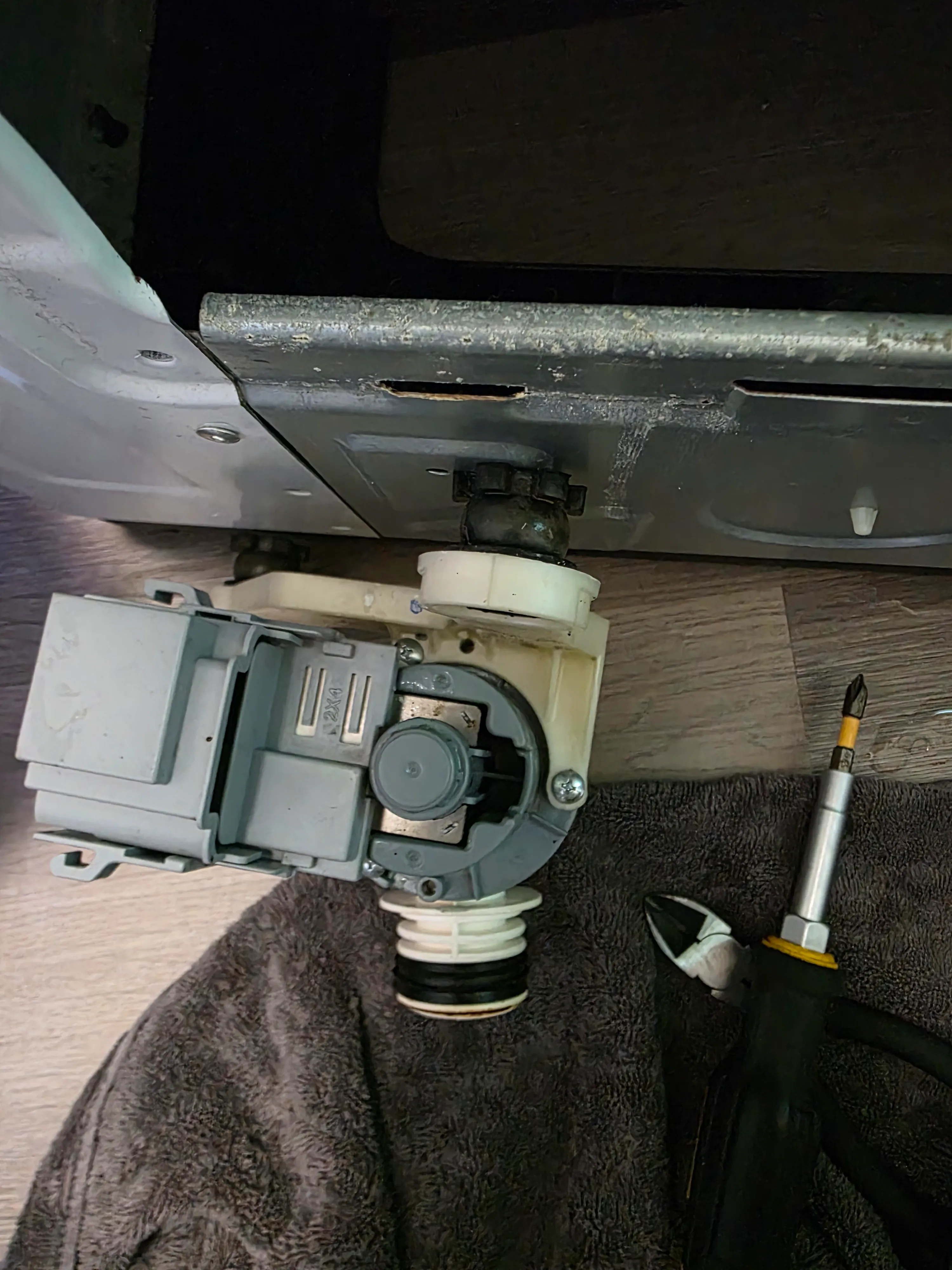 Dishwasher drain pump and sump inspection during repair service