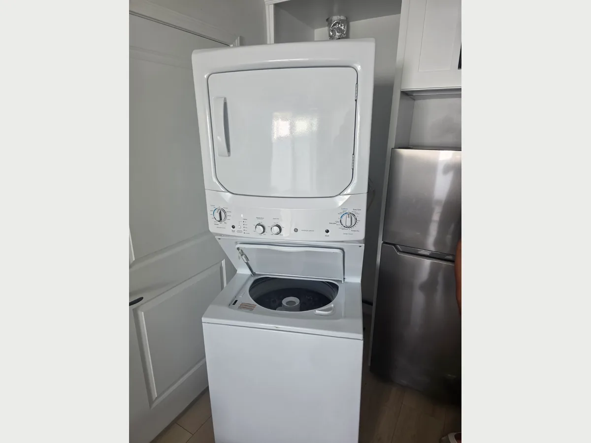 GE washer and dryer combo in Carson, CA