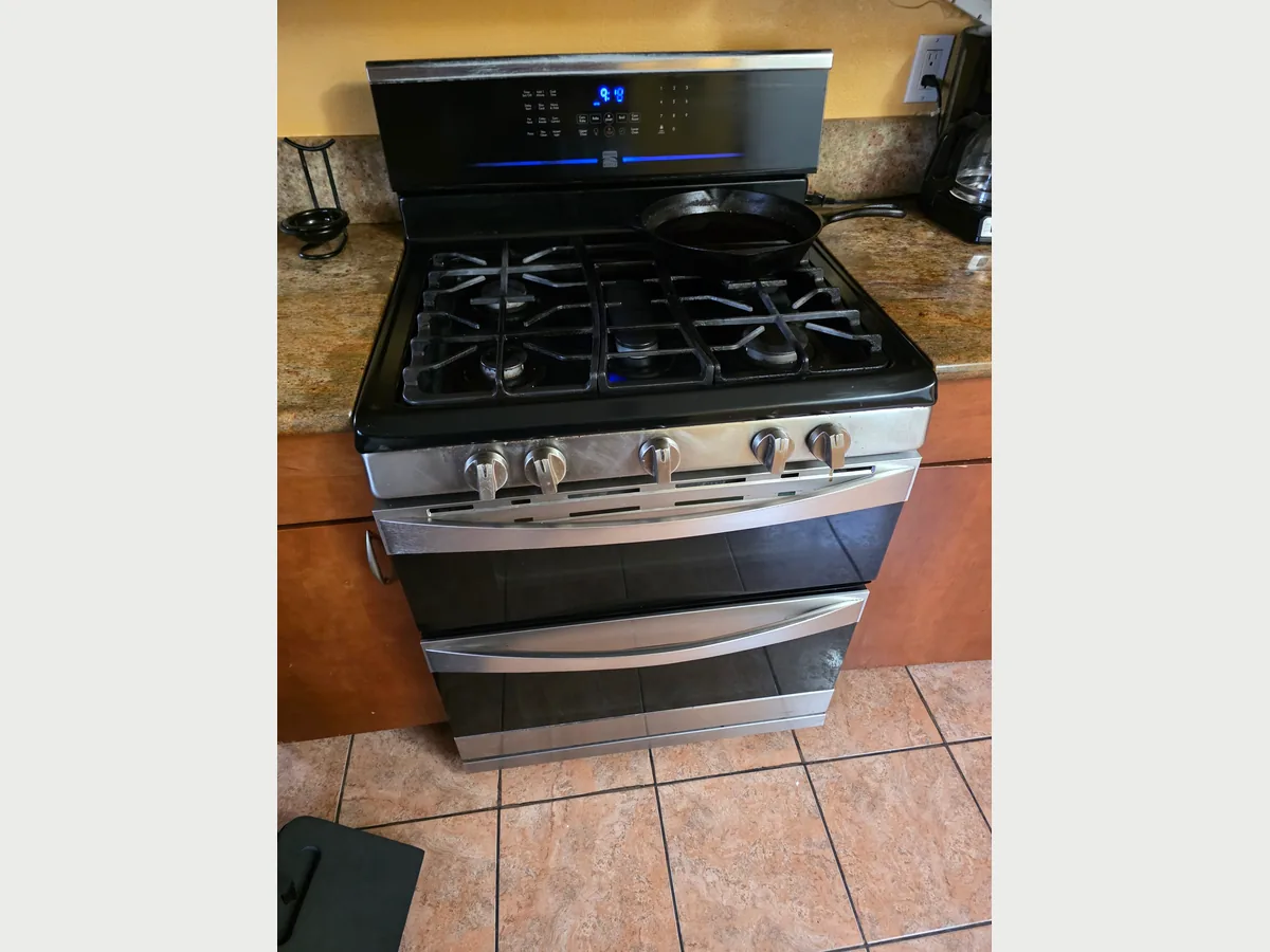 Kenmore Elite gas range with a double oven in El Segundo, CA