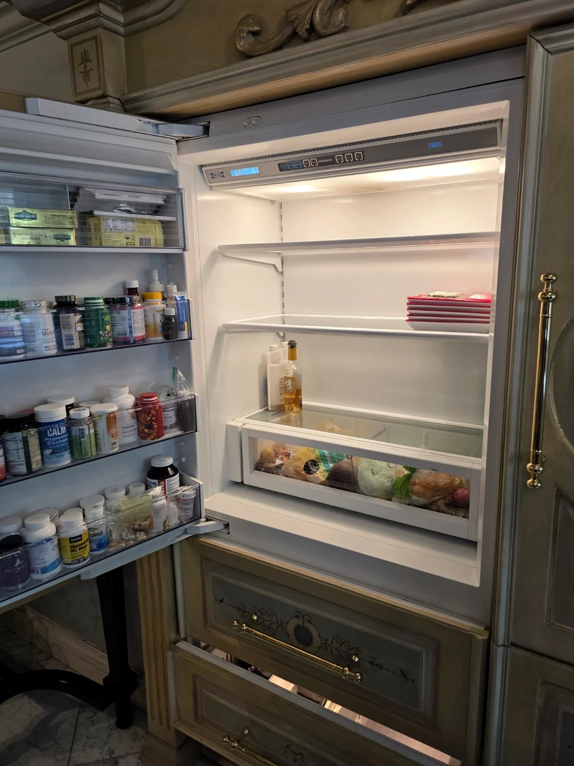 Built-in Sub-Zero refrigerator interior service